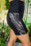 High Waist Paparazzi Mid Shorts - Black/Camo