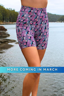  High Waist Mid Shorts - Limitless